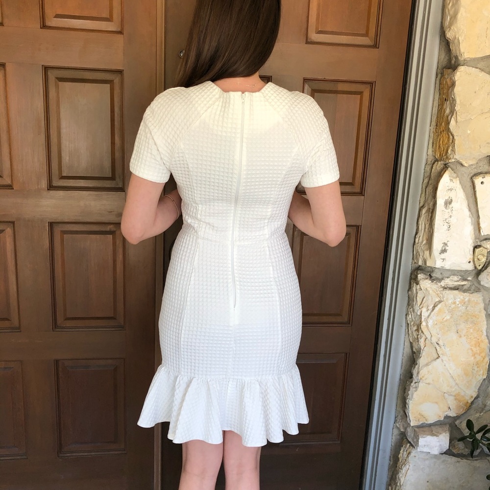 ASOS White Waffle Material Mini Dress size small or  6 - Picture 3 of 7